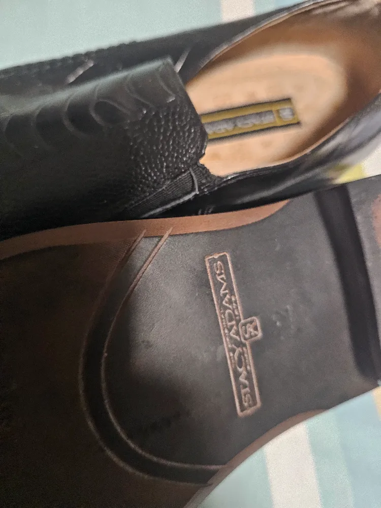 Stacy Adams Men's Black Leather Slip-On Shoes image indicator(3)