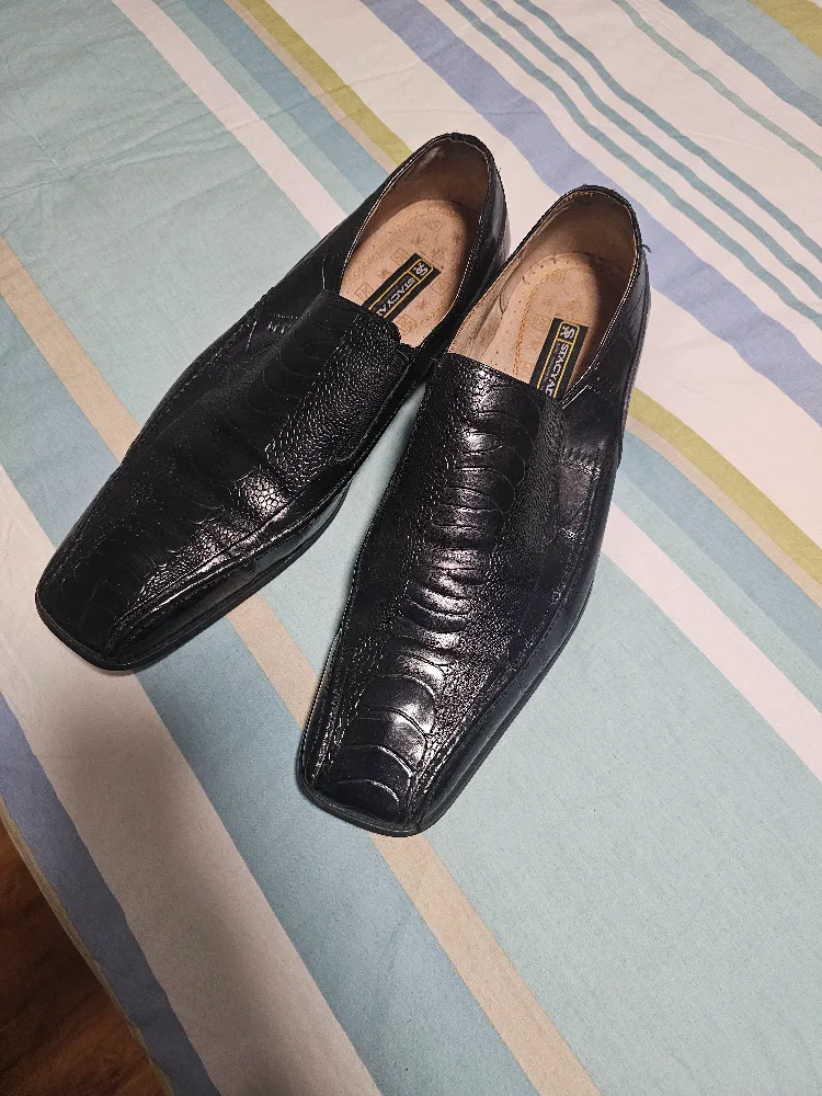 Stacy Adams Men's Black Leather Slip-On Shoes image indicator(4)