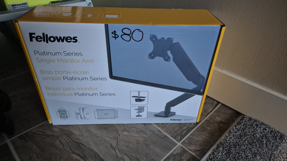 Fellowes Platinum Series Single Monitor Arm