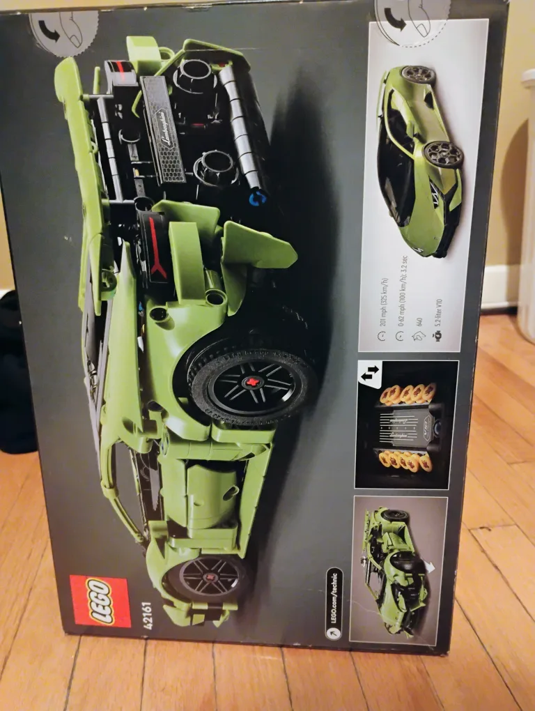 LEGO Technic Lamborghini Huracán 42111 Building Kit image indicator(2)