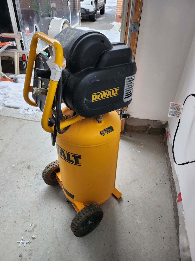 Dewalt Air Compressor - photo 2