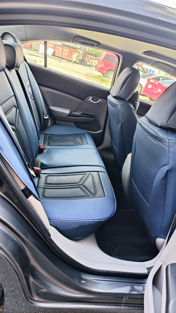 Universal Car Seat Covers - Black and Red - photo 4