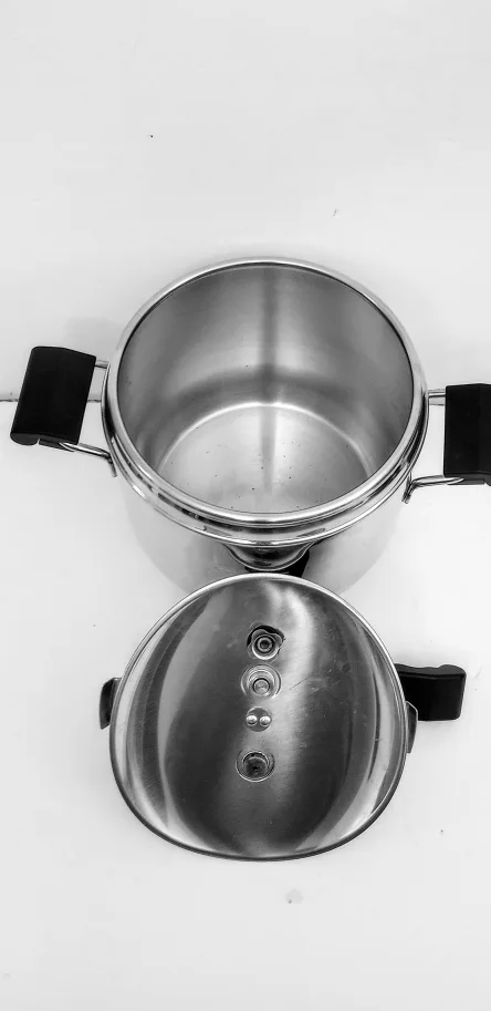 Lagostina Irraddial plus 7L, 18/10 St Steel, Pressure cooker image indicator(4)