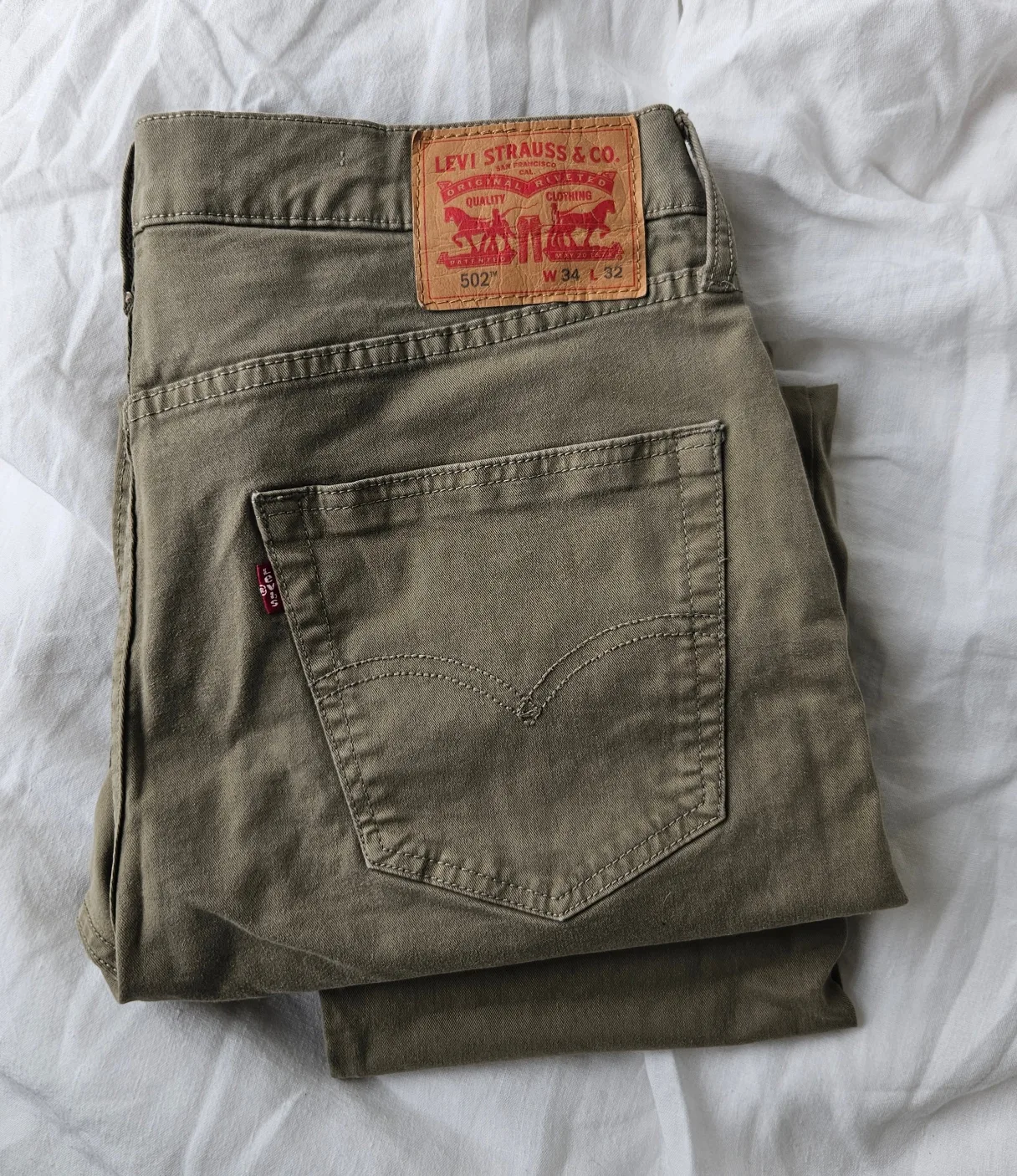 Levi's 502 Men's Pants thumbnail