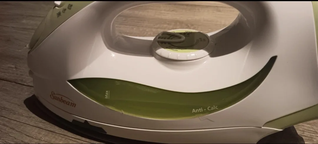 Sunbeam Anti-Calc Iron - Gently Used image indicator(3)