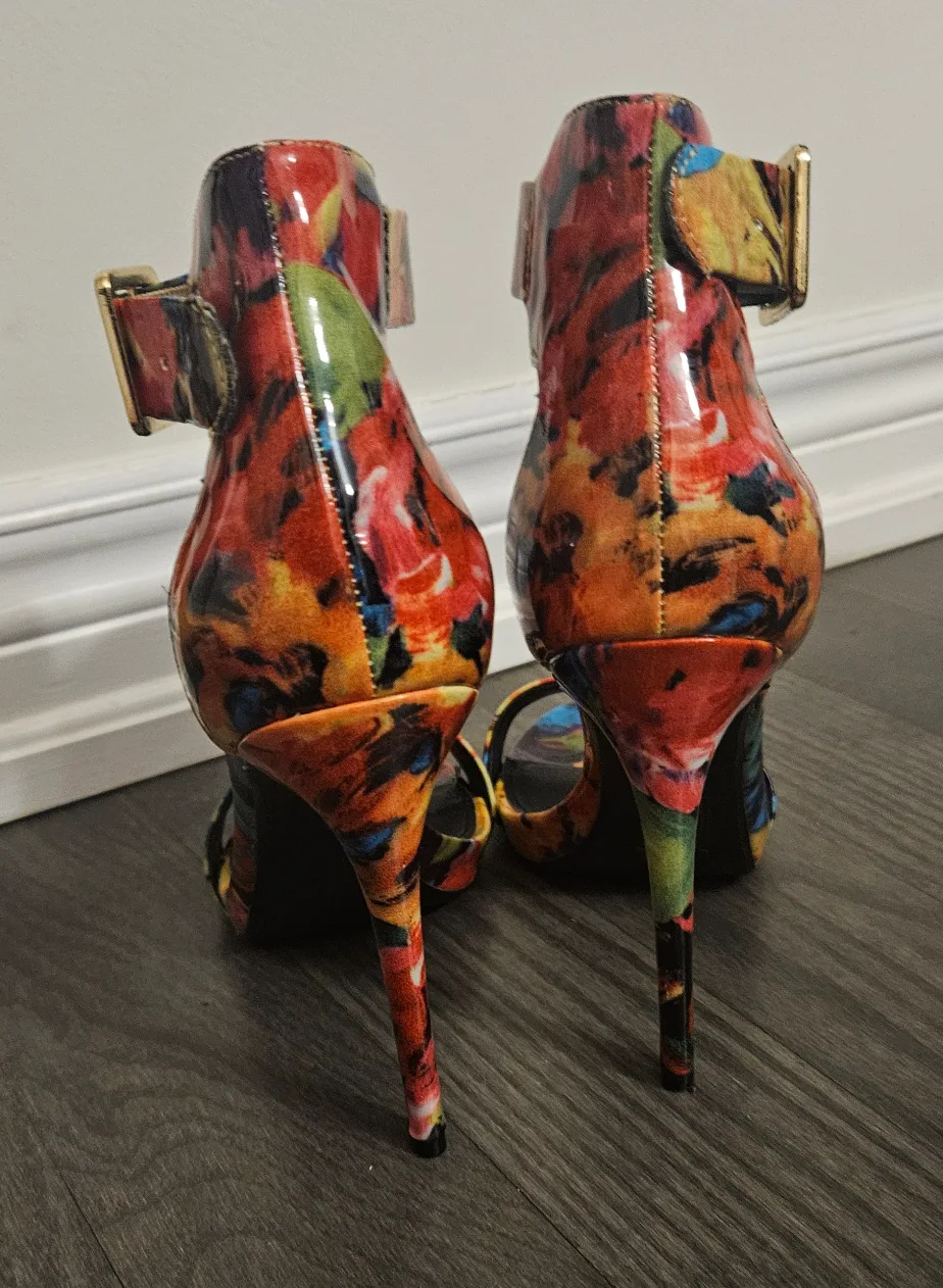 Beautifull Steve Madden heels image indicator(4)