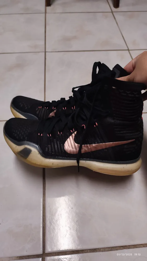Nike Kobe 10 Elite 'Rose Gold' image indicator(3)