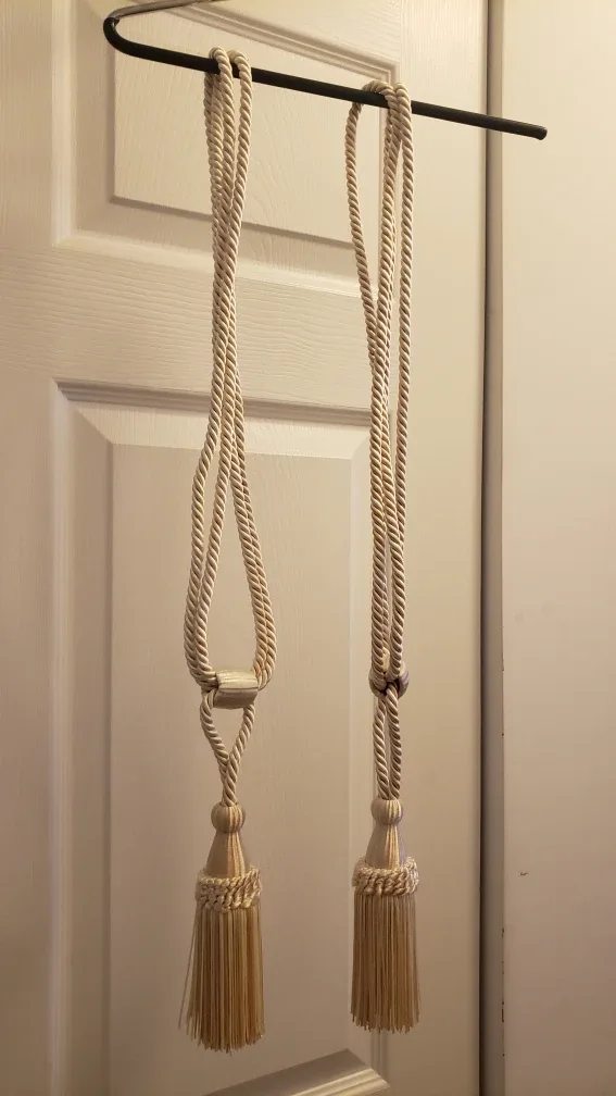 Elegant Cream & Beige Colored Curtain Tassels thumbnail