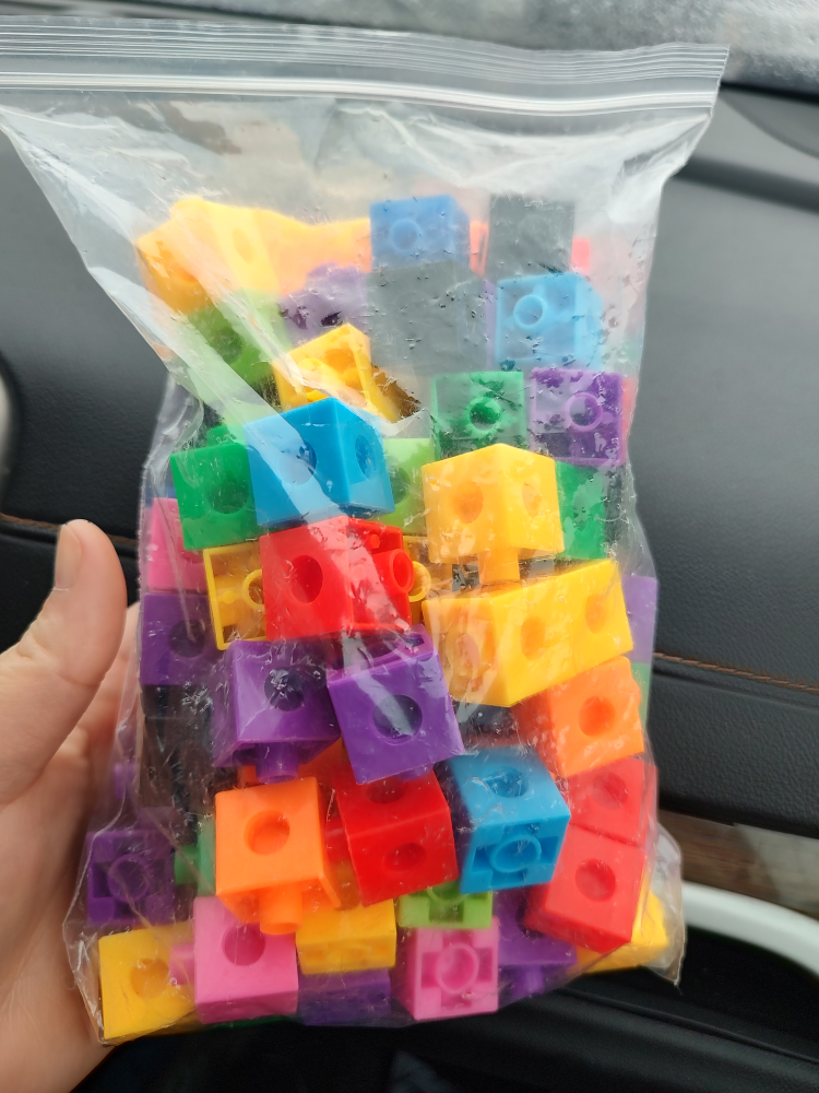 Bulk Package of Interlocking Plastic Cubes for counting - photo 2
