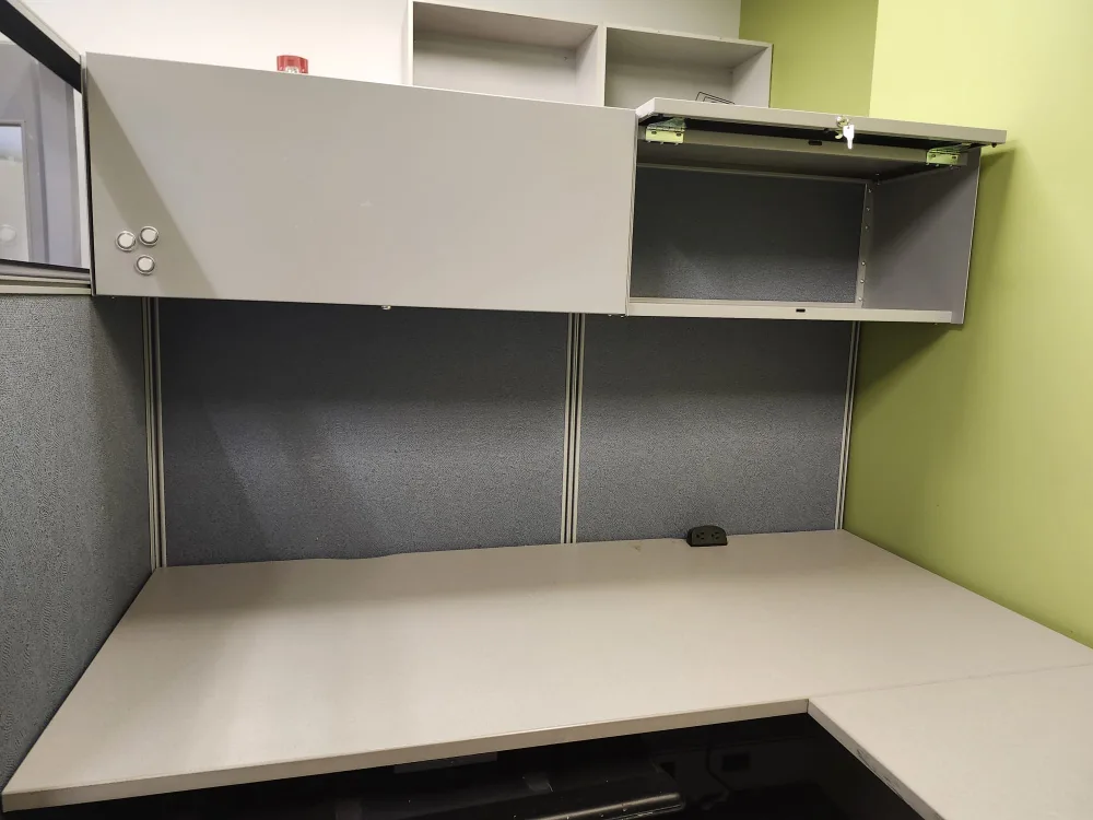 Used Office Cubicle Workstation with Overhead Storage image indicator(2)