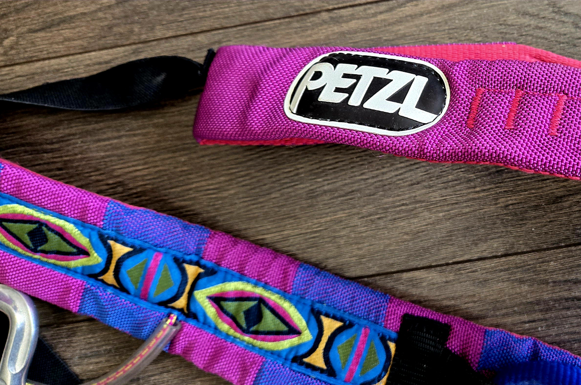 Vintage Petzl Crux Climbing Harness - Size Large - photo 3