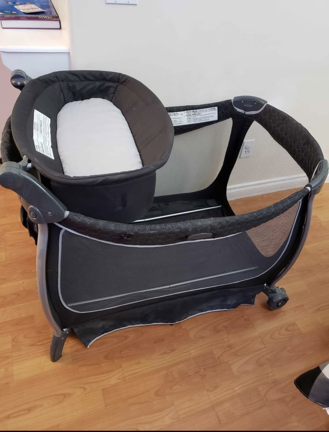 Graco Pack 'n Play Playard with Newborn Napper