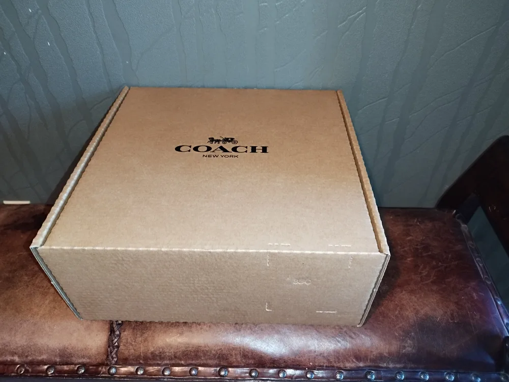 Coach New York Gift Box image indicator(4)