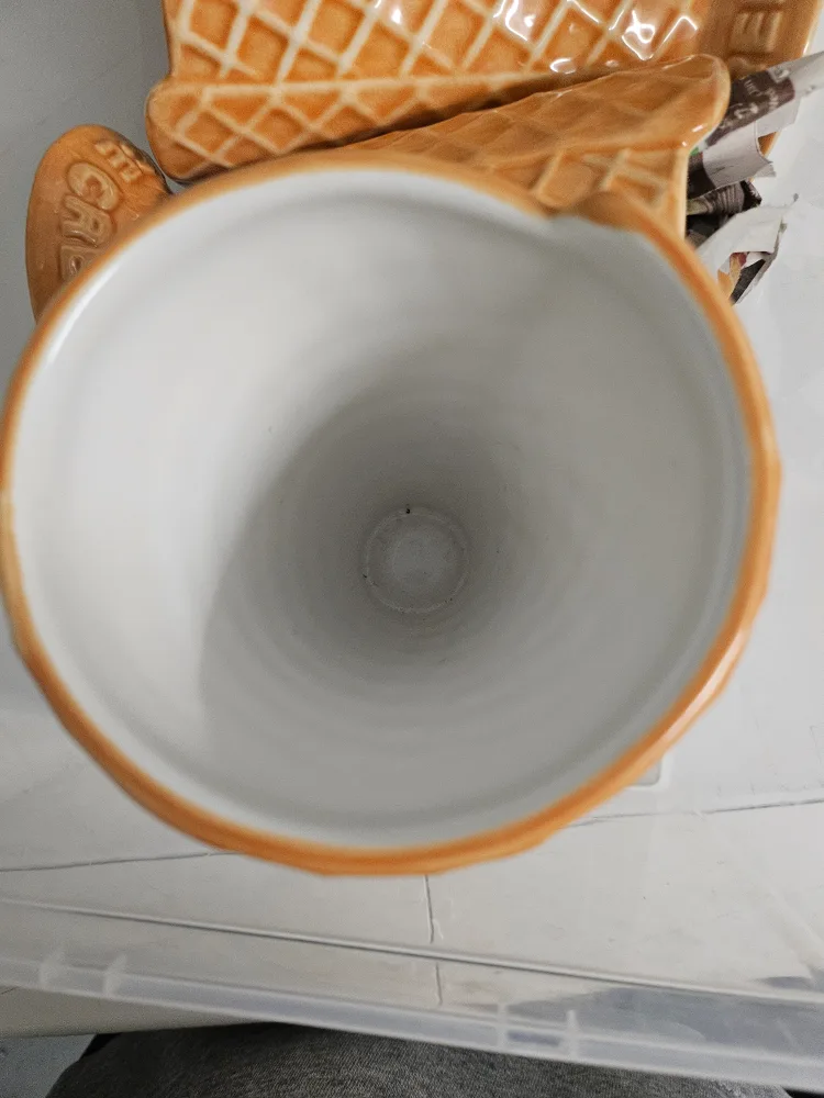 vintage Williams-Sonoma Ceramic Ice Cream Bowls image indicator(3)