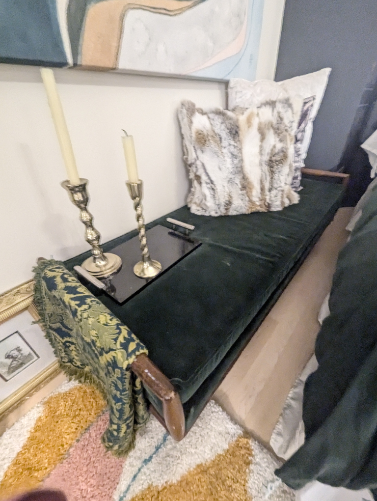 **** price drop*****Mid-Century Modern Velvet Bench - photo 3