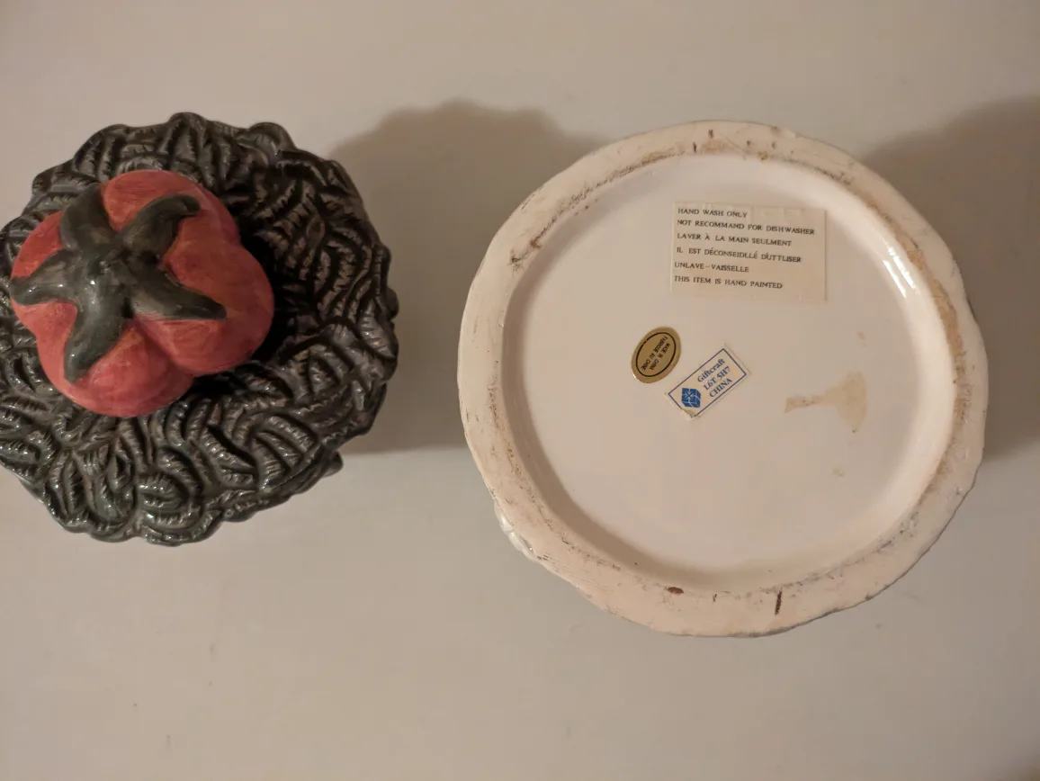 Vintage Ceramic Vegetable Shaped Cookie Jar image indicator(2)