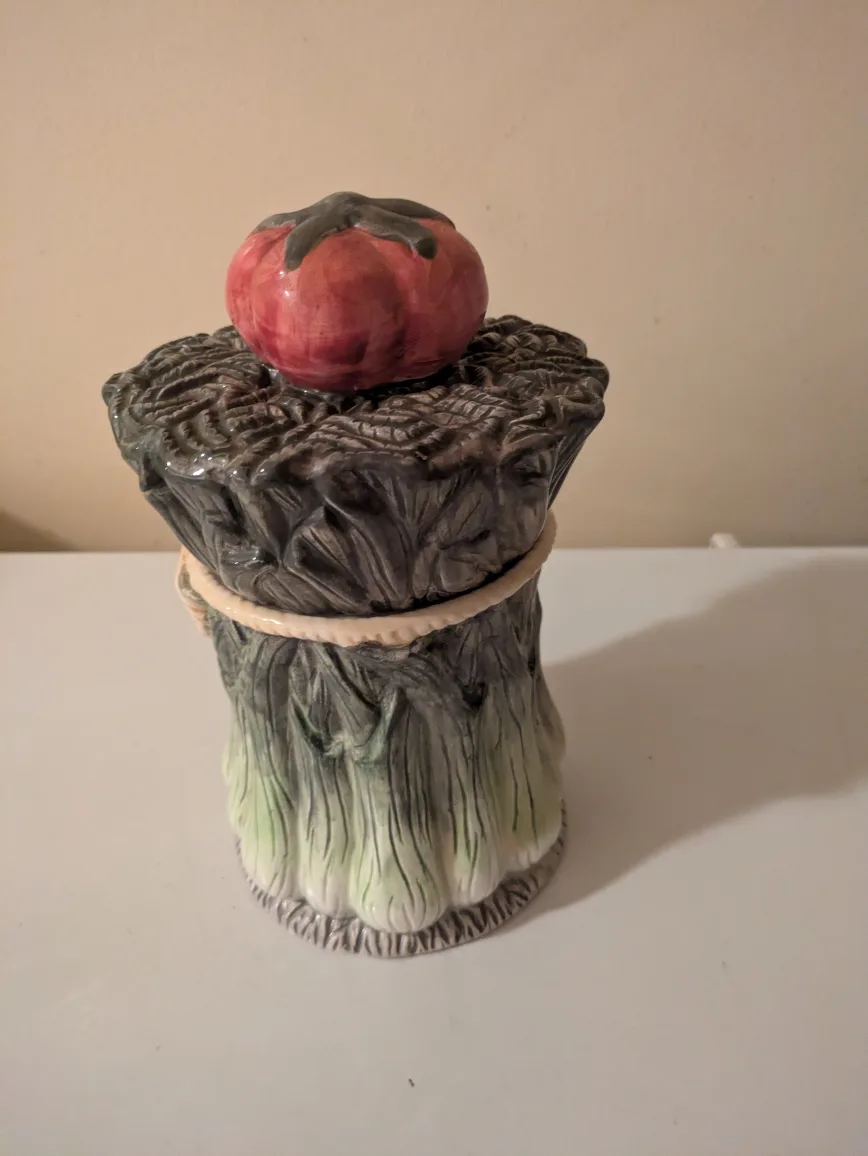 Vintage Ceramic Vegetable Shaped Cookie Jar image indicator(4)