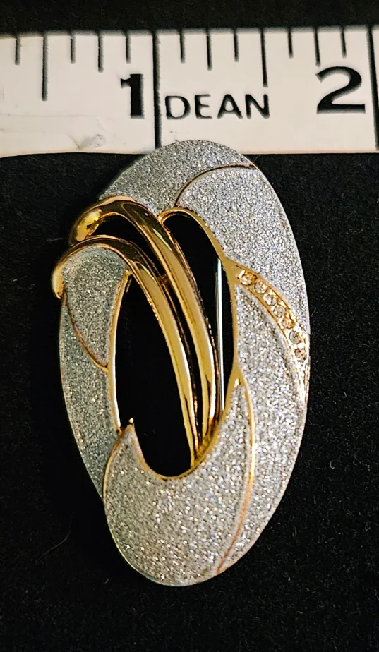 Vintage Brooches image indicator(7)