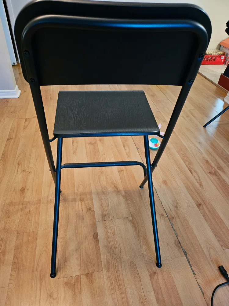 Black Folding Chair image indicator(2)