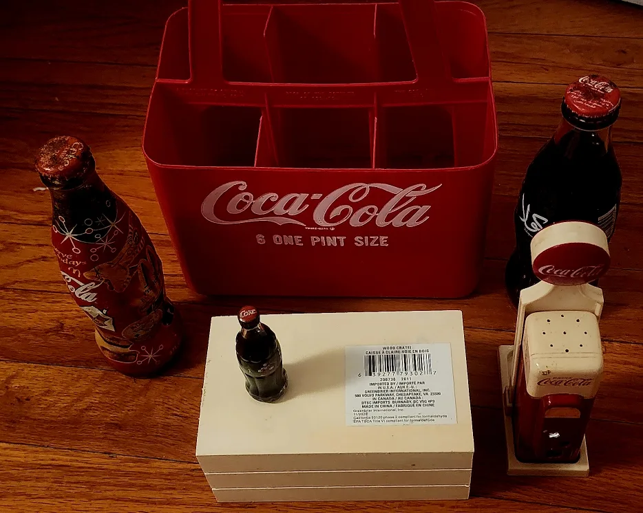 Coca-Cola Collector's Set: 6-Bottle Carrier, Bottles, Dispenser image indicator(2)