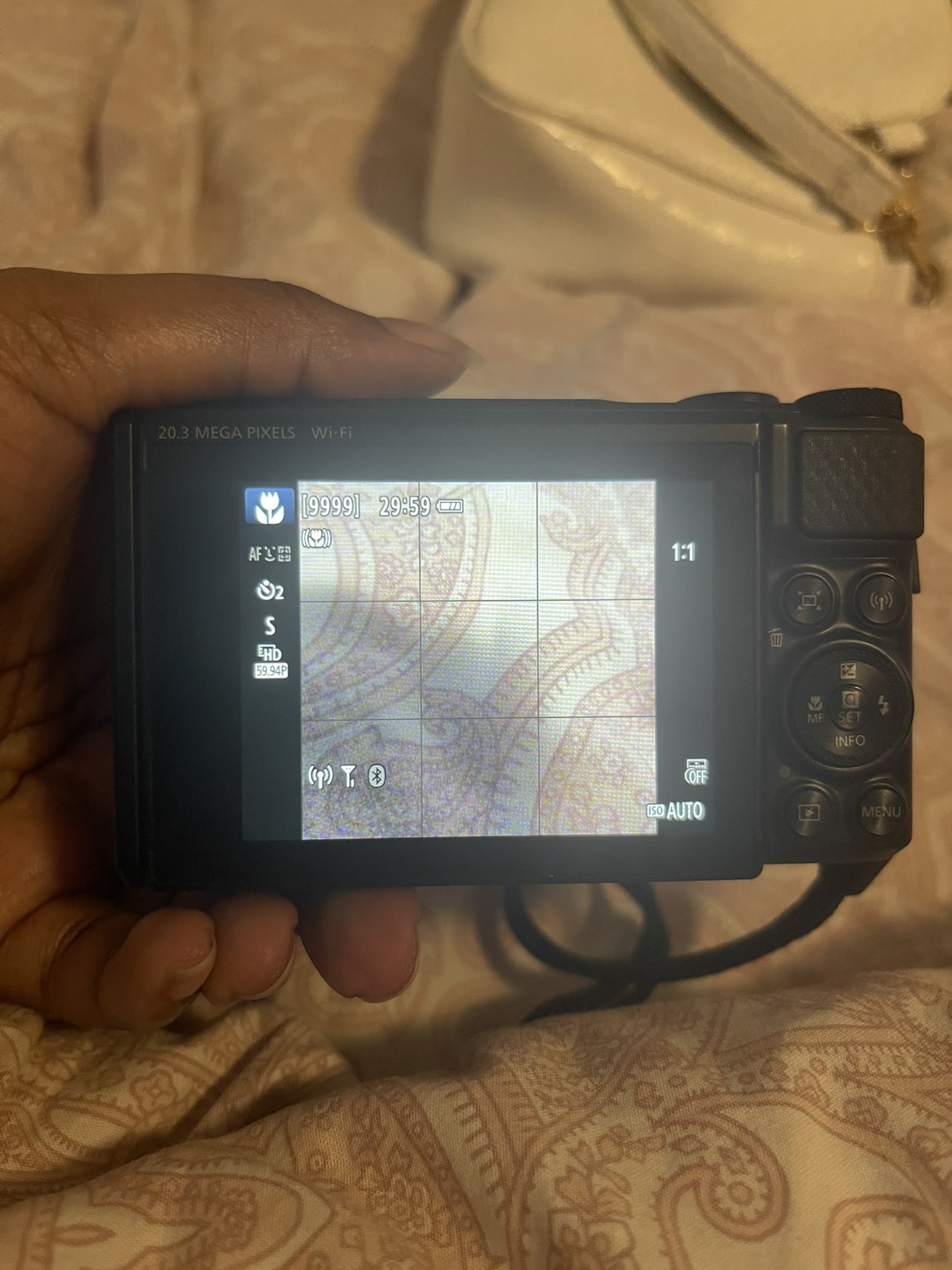 Canon Power ShotSX740 - photo 2
