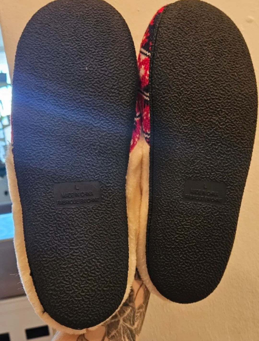 Cozy Slippers - never been worn! image indicator(2)