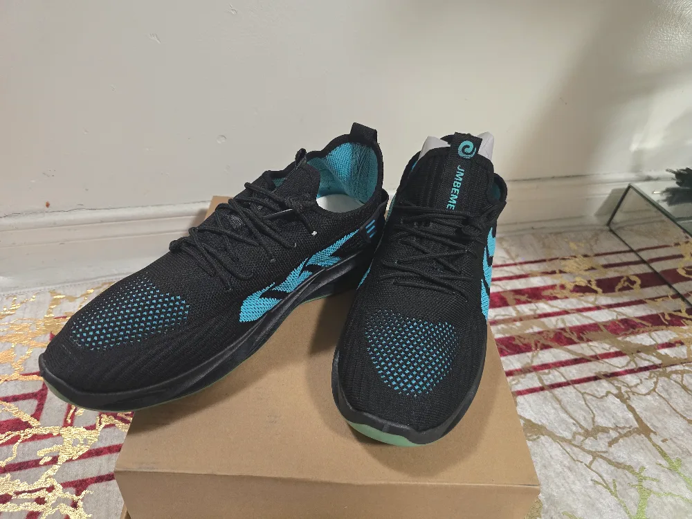 Brand new Running and Training Shous image indicator(4)