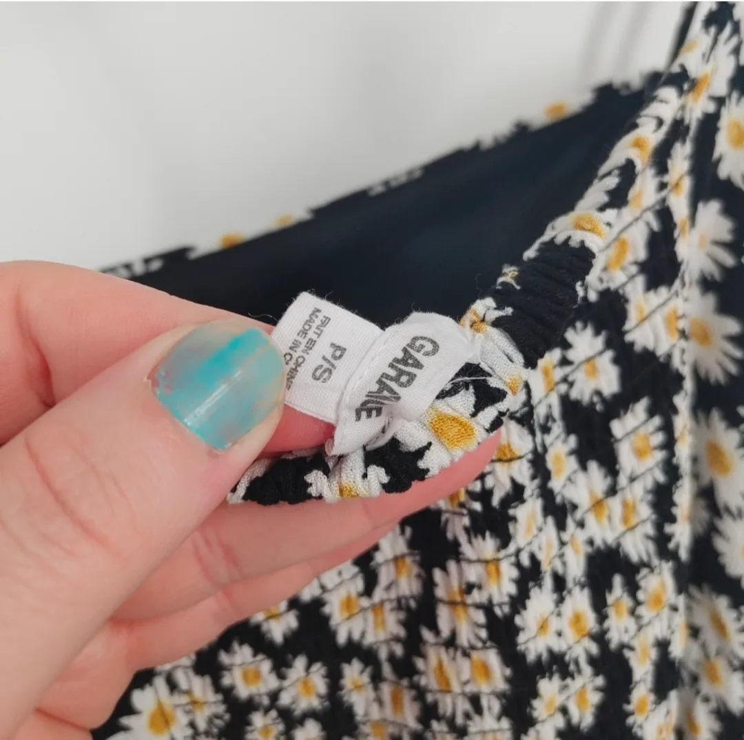 Adorable Daisy Print Mini Dress (size small) image indicator(7)