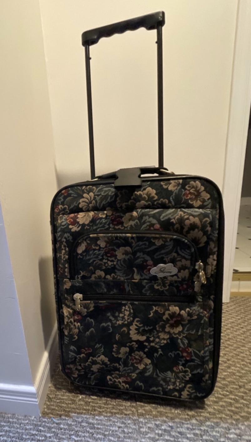 Vintage Skyway Upholstered Floral Carry on 18 x 12x 6