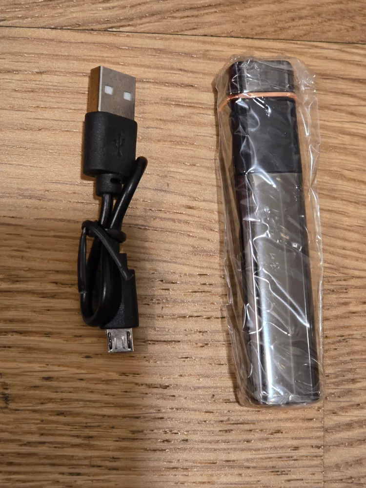 Rechargeable Electronic Lighter image indicator(2)