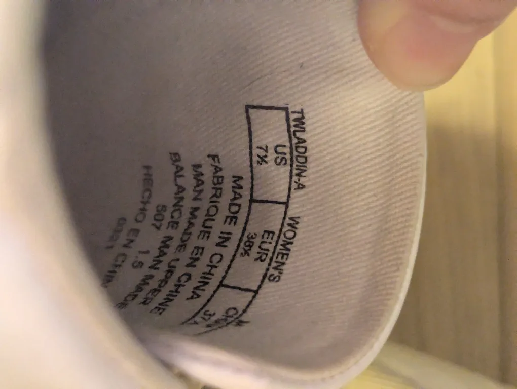 Tommy Hilfiger Women's White Sneakers Size 7.5 image indicator(2)