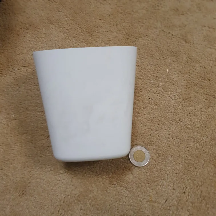 Three White Plastic Containers with Handles for bin image indicator(5)