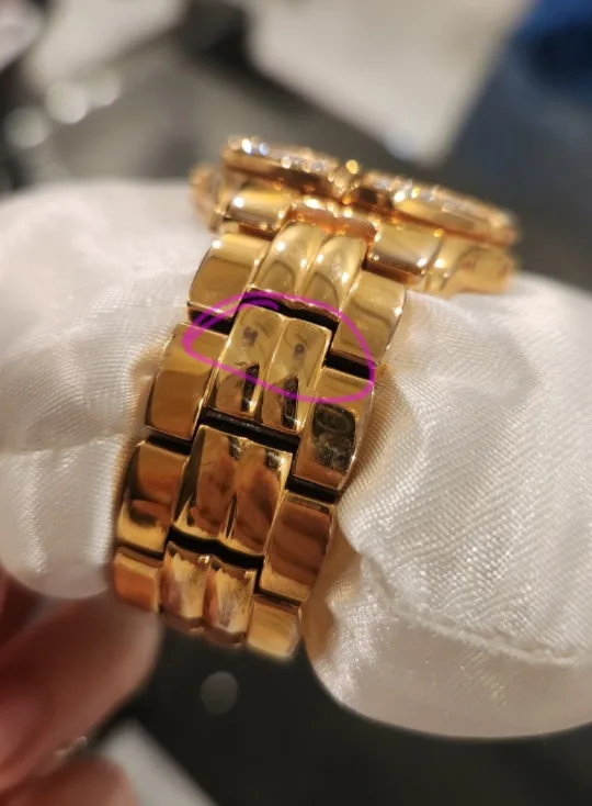 Guess Women's Rose Gold Watch with Crystals image indicator(6)