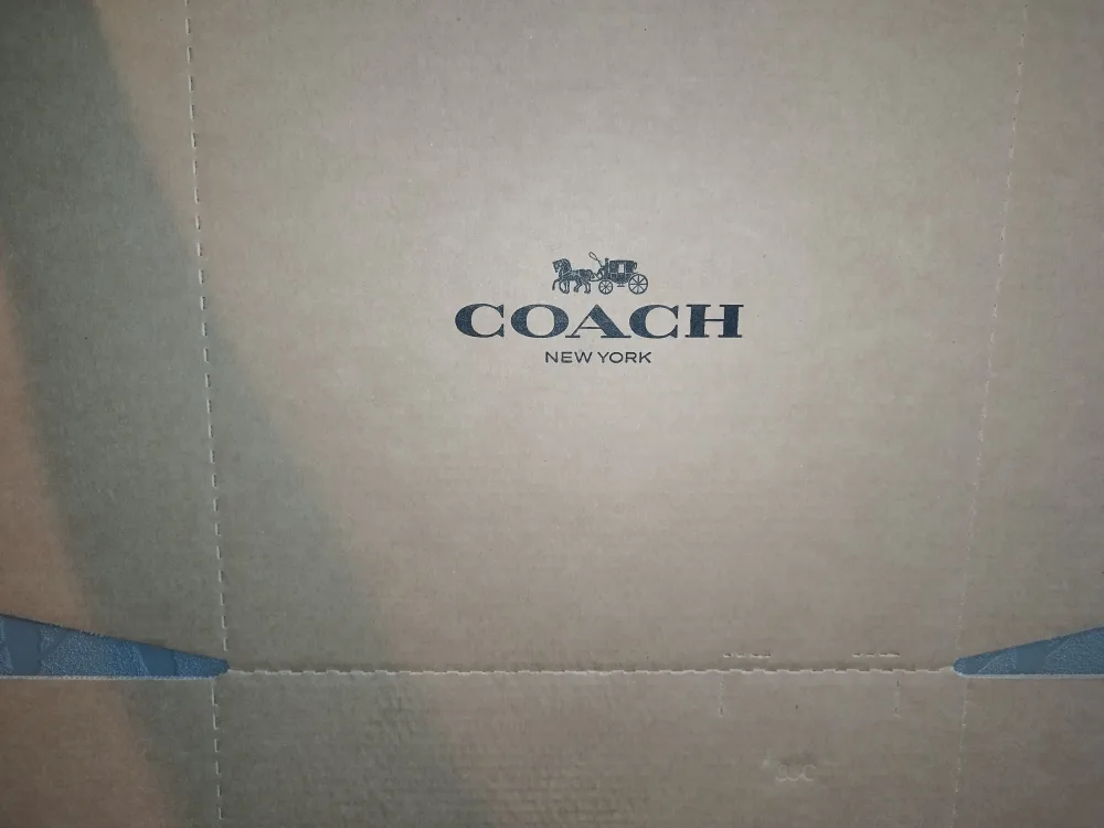 Coach New York Gift Box image indicator(3)
