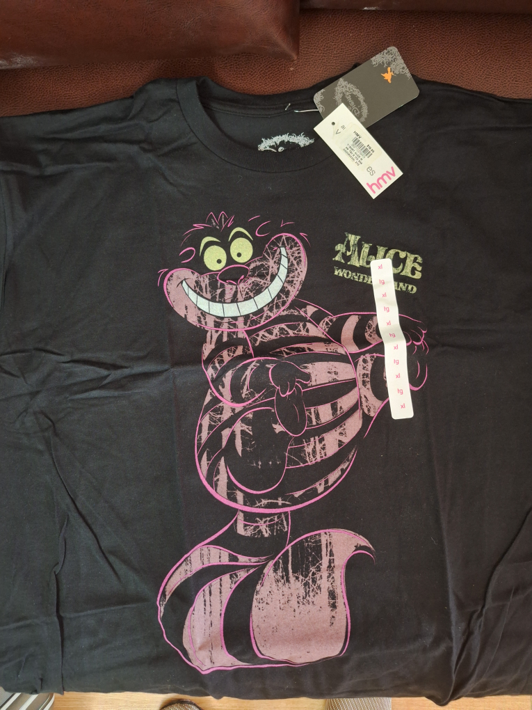 Alice in Wonderland Cheshire Cat T-Shirt - HMV - photo 2
