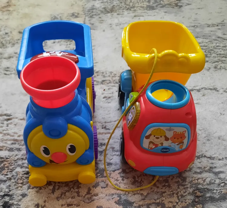 Lot of 7 Toddler Toys - Vehicles & Activity Cube image indicator(4)