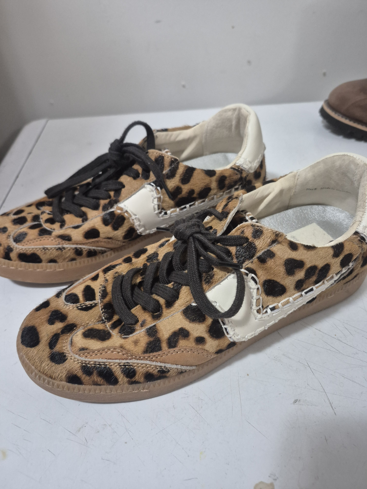 Dolce Vita Leopard Print Sneakers - photo 2