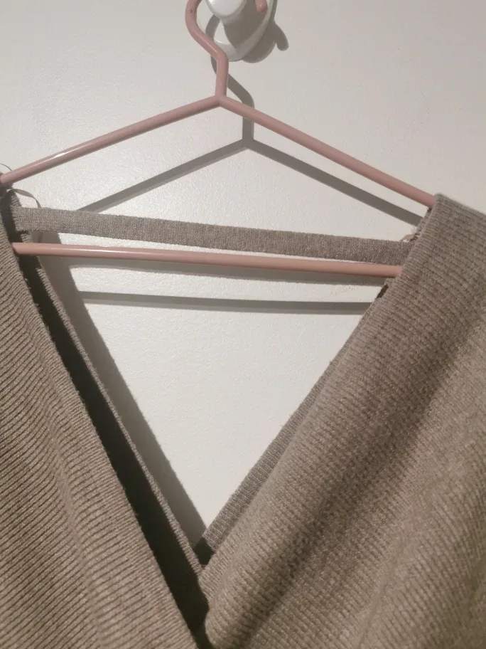 dreamers medium  Knit Midi Dress image indicator(3)