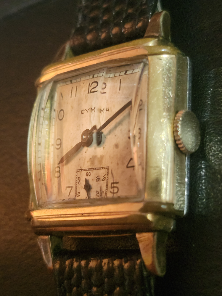 Vintage CYMA Gold-Tone Square Wristwatch - photo 3
