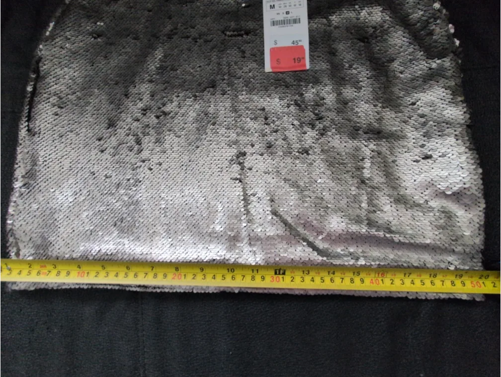 Zara Basic Silver Sequin Mini Skirt - Size M image indicator(6)