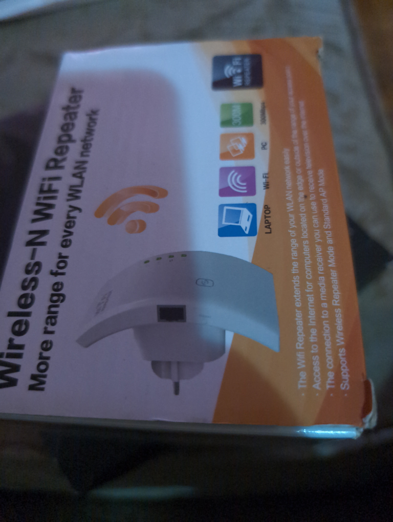 Wireless-N WiFi Repeater - Extend your WiFi range