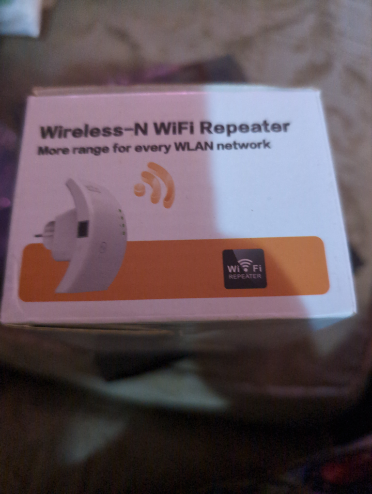 Wireless-N WiFi Repeater - Extend your WiFi range - photo 2