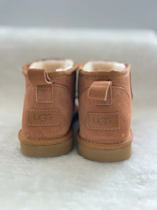 UGG Classic Ultra Mini Women Size 8