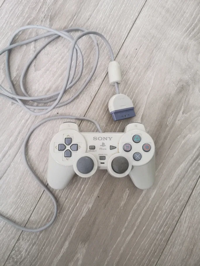 Sony Playstation DualShock Analog Controller - White thumbnail
