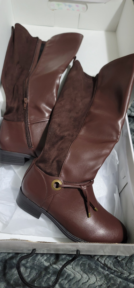 Brown Knee-High Boots Size 7 Wide