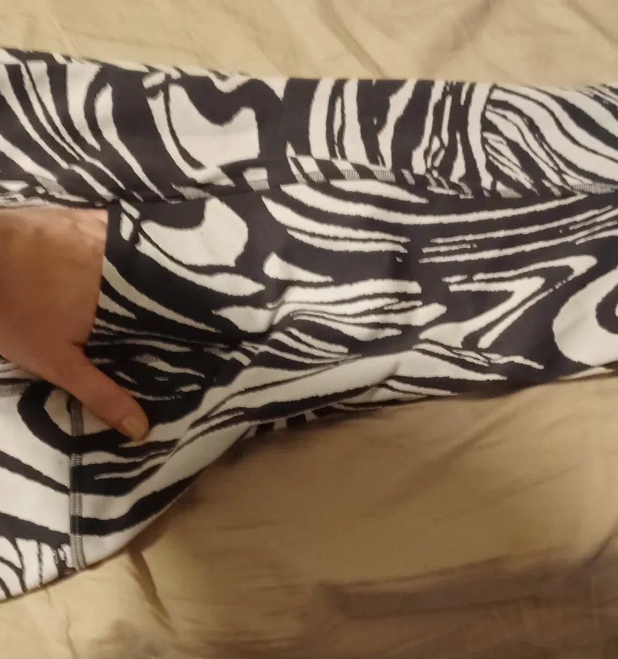 Lululemon Running Set: Sports Bra + Pants image indicator(7)