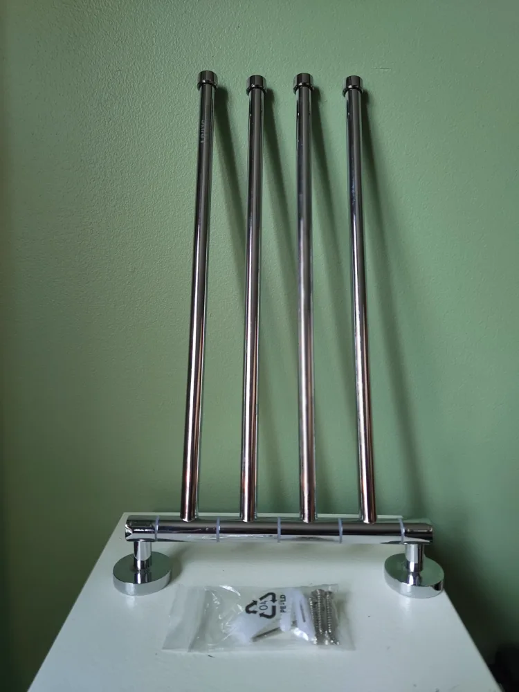 Brand New Wall Mount Rotary Towel Rack with Four Swing Arms image indicator(2)