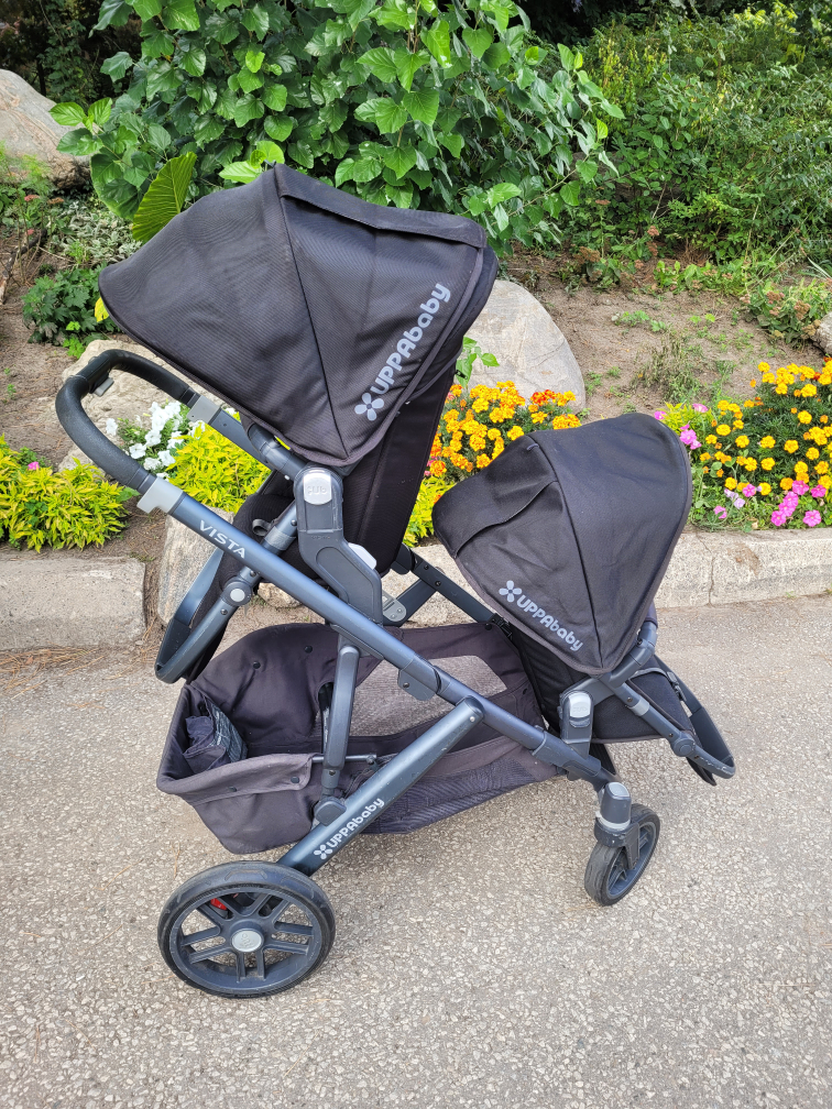 UPPAbaby Vista Jake Double Stroller for multiple kids.
