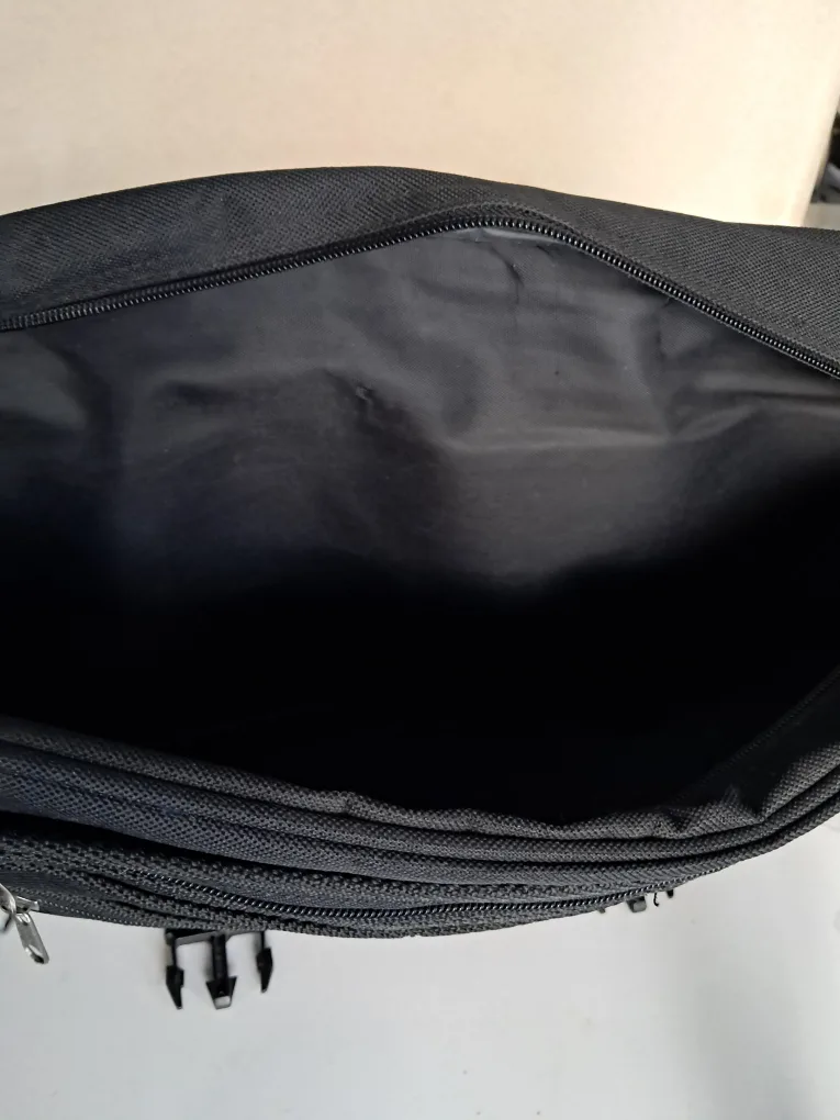 🏈Black Messenger Bag with Shoulder Strap image indicator(6)