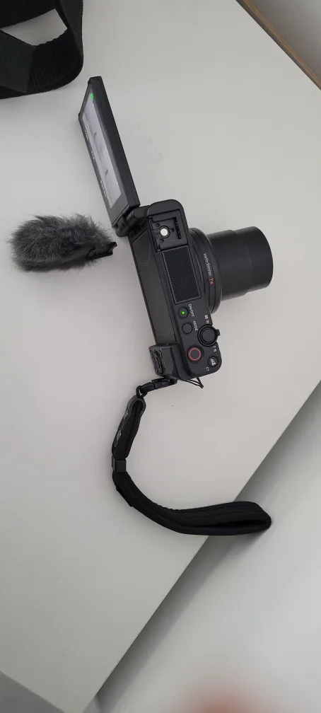 Like New Sony ZV1 Vlogging Camera and equipment image indicator(3)
